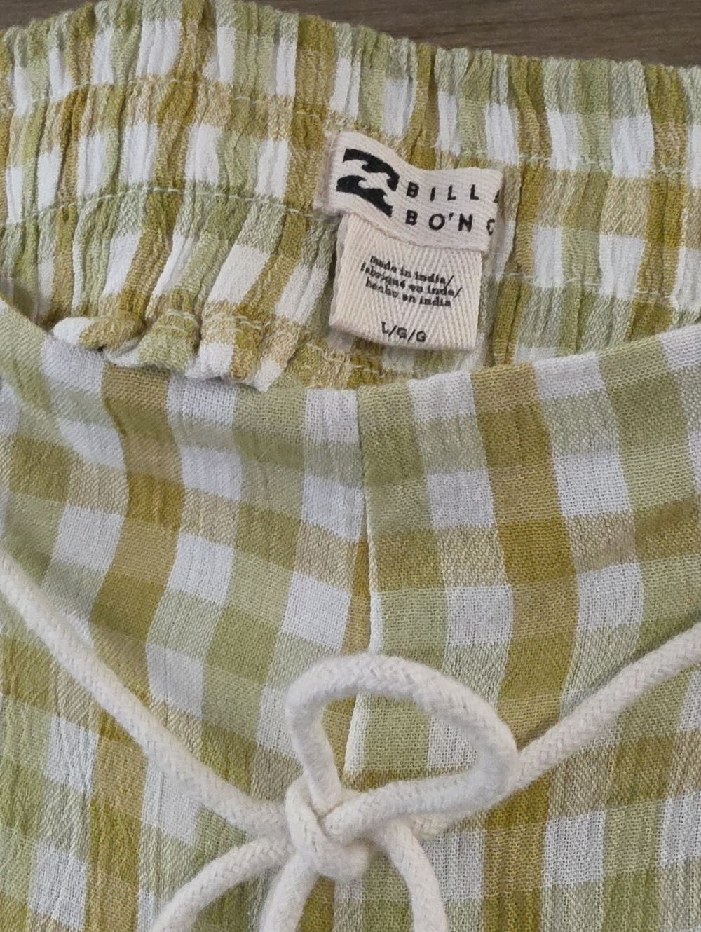 NWT,"SWELL BLOUSE AND SHORTS SET", BY BILLABONG" 💚💛 - Picture 4 of 16